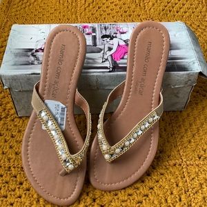 Adorable dressy flip flop Brazilian made sandals!